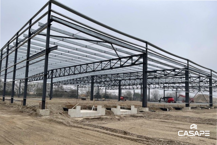 Edifício metálico - Empresa de transportes 