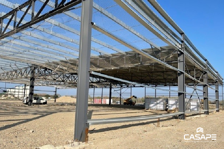 Edifício metálico - Empresa de transportes