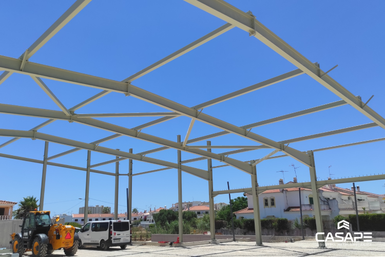 Edifício metálico comercial