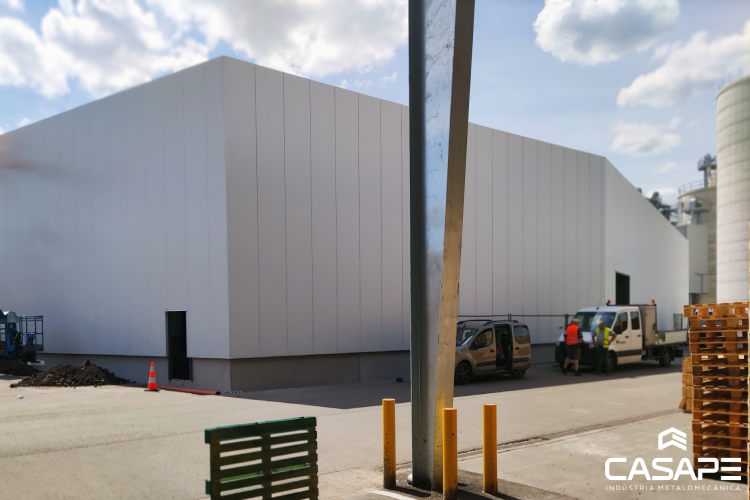 Estrutura metálica - Ampliação de armazém